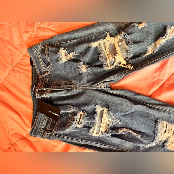 Fashion nova jeans - Picture 3 of 4